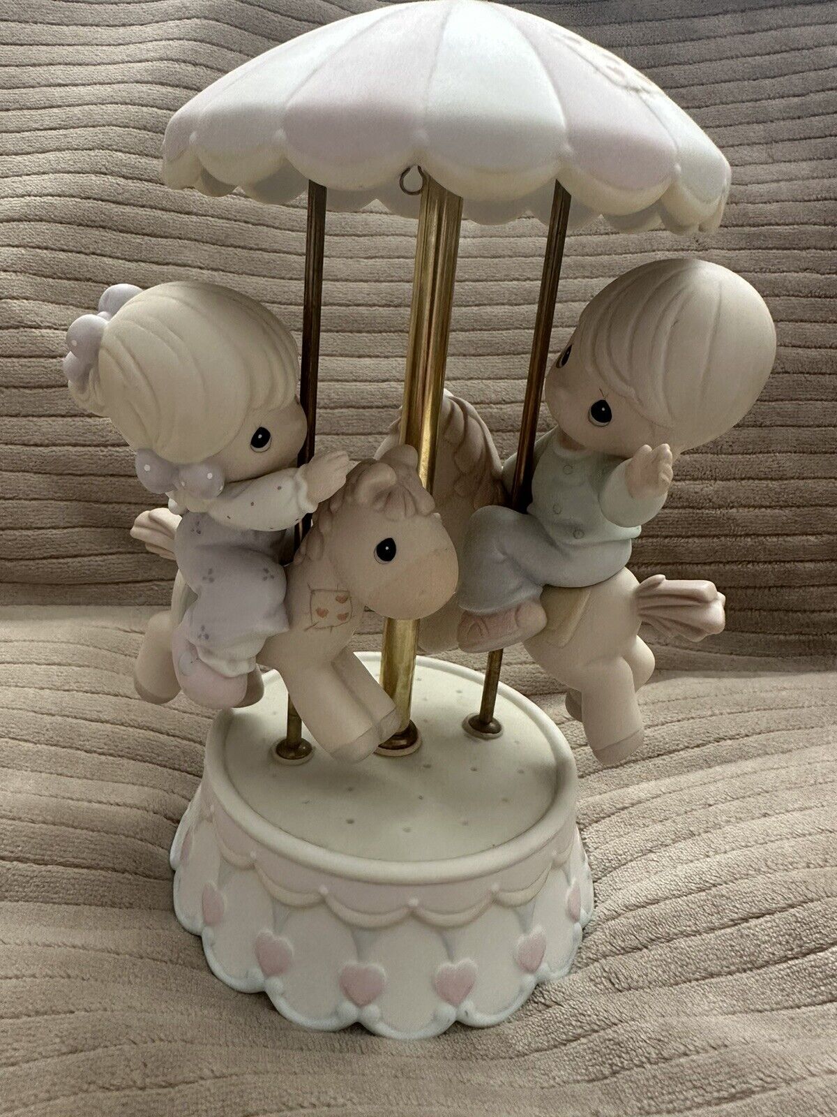 PRECIOUS MOMENTS 139475 Limited Edition Carousel LOVE MAKES THE WORLD GO ROUND