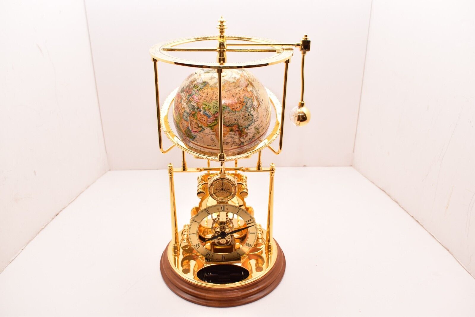 Rare Smithsonian Franklin Mint CosmoChronotrope Skeleton Astronomical Clock