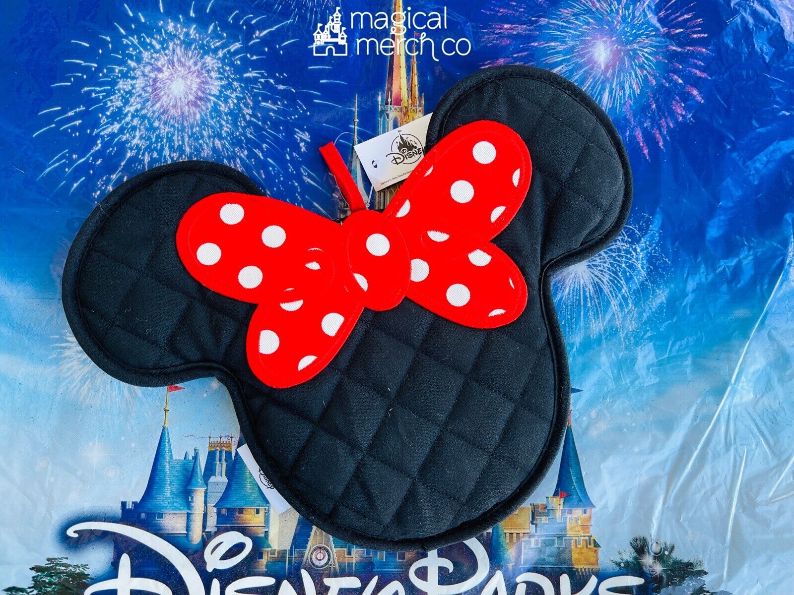 2021 Disney Parks Minnie Mouse Pot Holder Kitchen Mousewares Collection