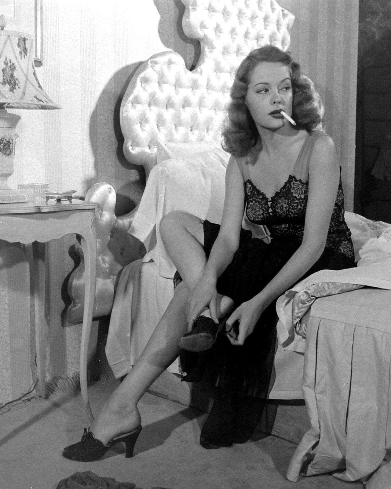 1947 JANE GREER in OUT OF THE PAST Photo   (214-S )