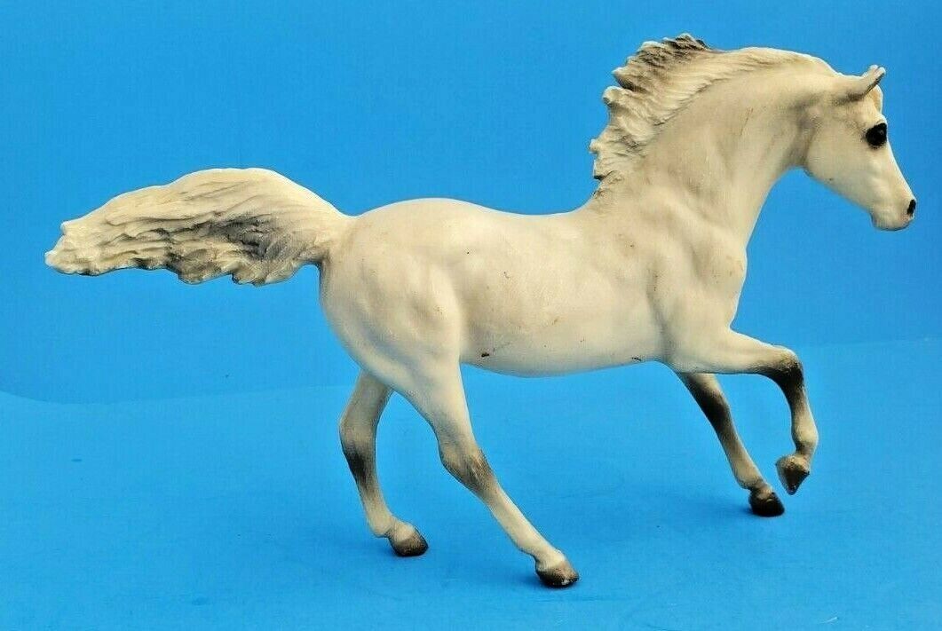 VINTAGE BREYER HORSE “CLOUD” ALABASTER ANDALUSIAN STALLION MODEL #8924, MOLD #30
