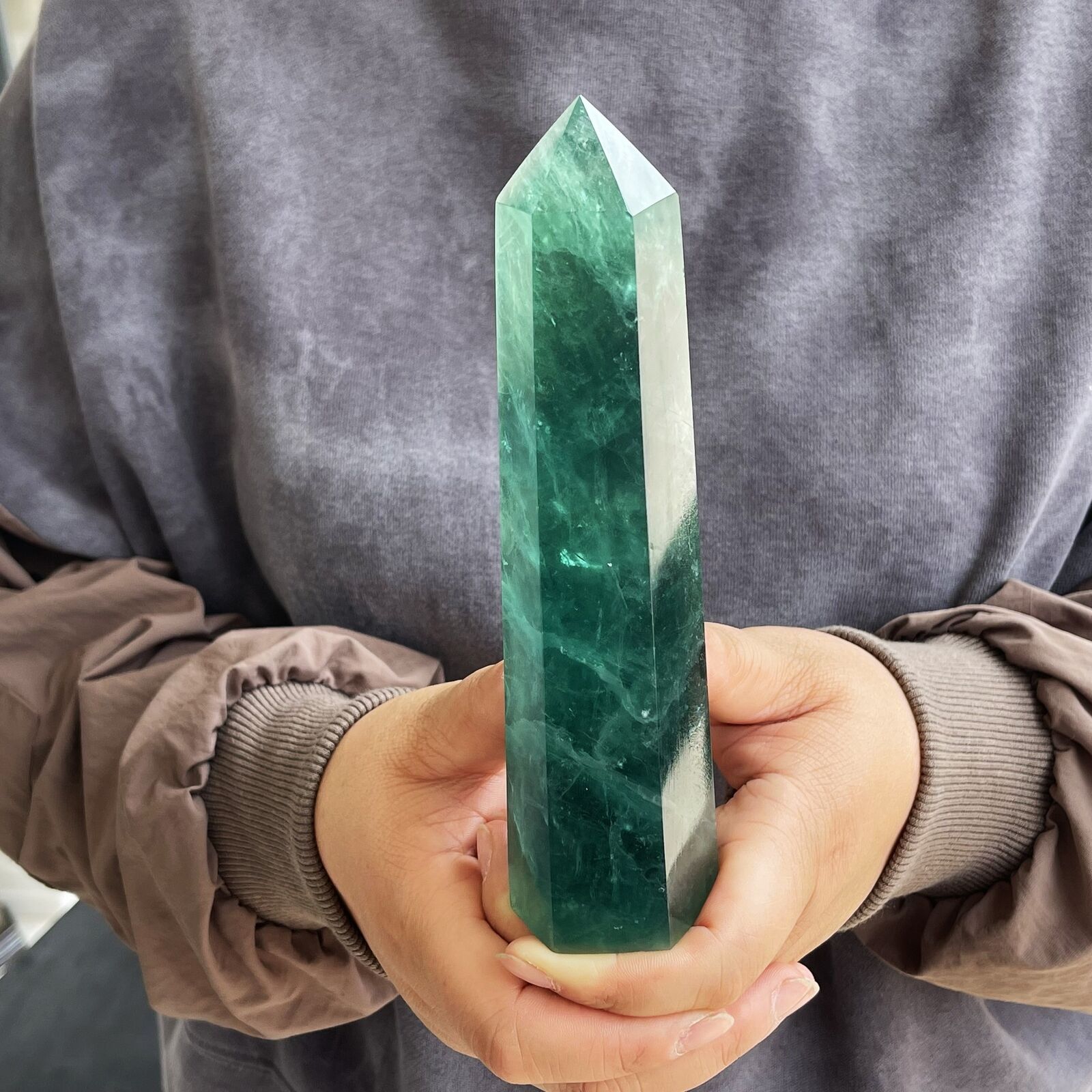 1.19LB Natural Fluorite Quartz Obelisk Crystal Wand Point Healing TQS9047