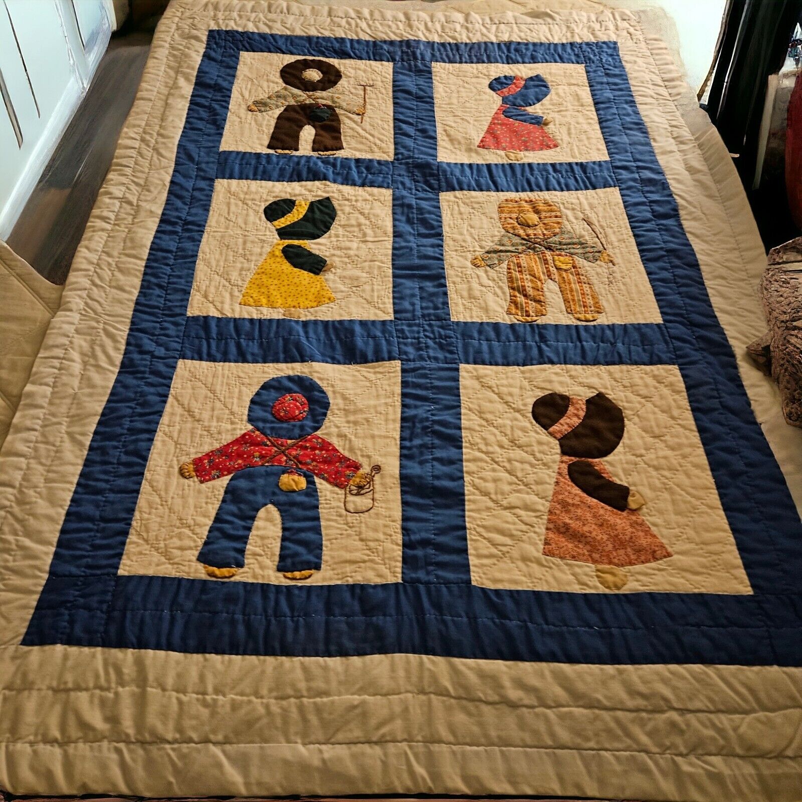 Charming Vintage Hand Appliqued Hand Quilted Cowboy/Cowgirl Quilt sm