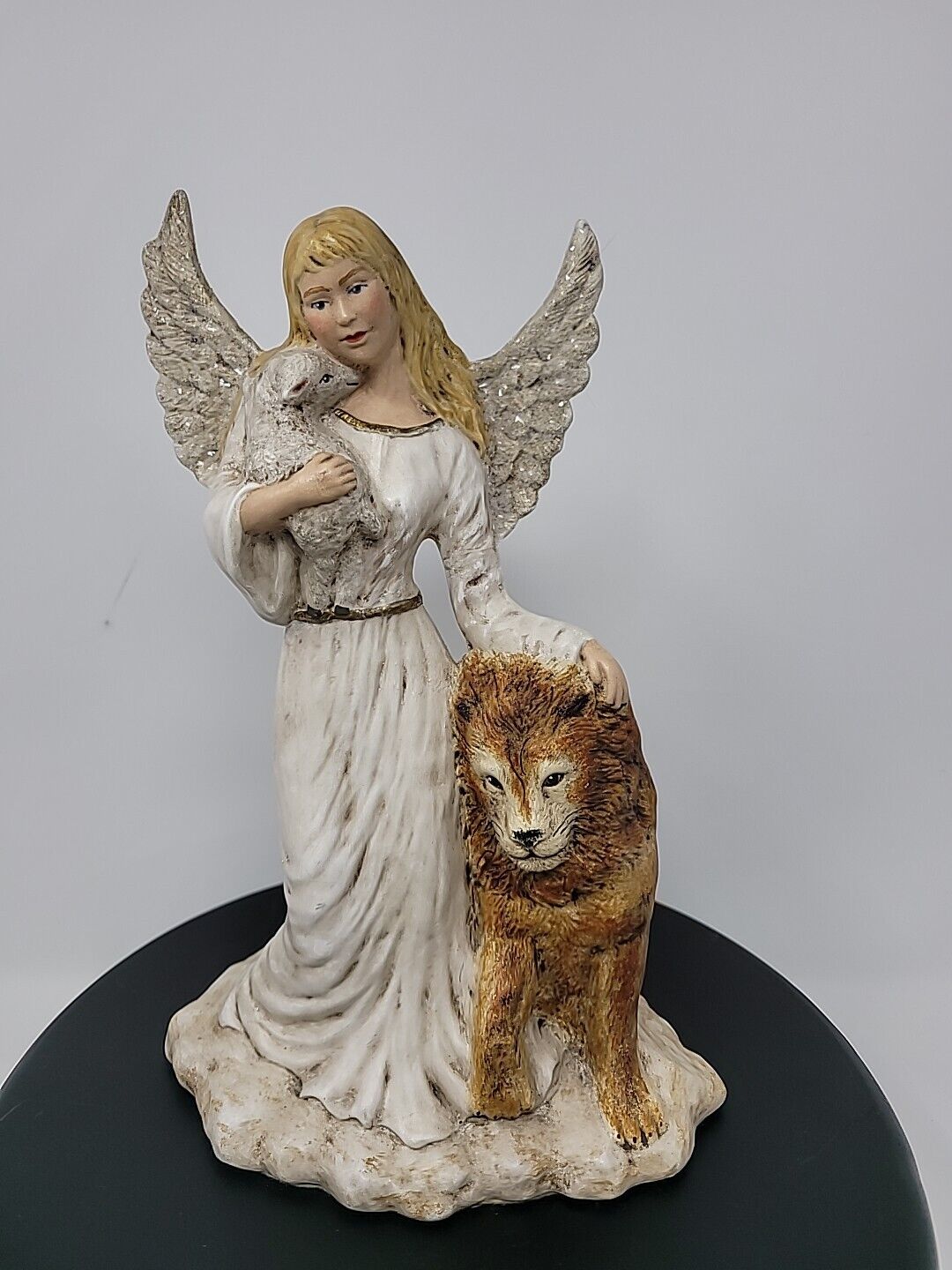 Walnut Ridge Collectibles Gossamer Wings “Lydia” 1995 10” Tall Angel Lamb Lion