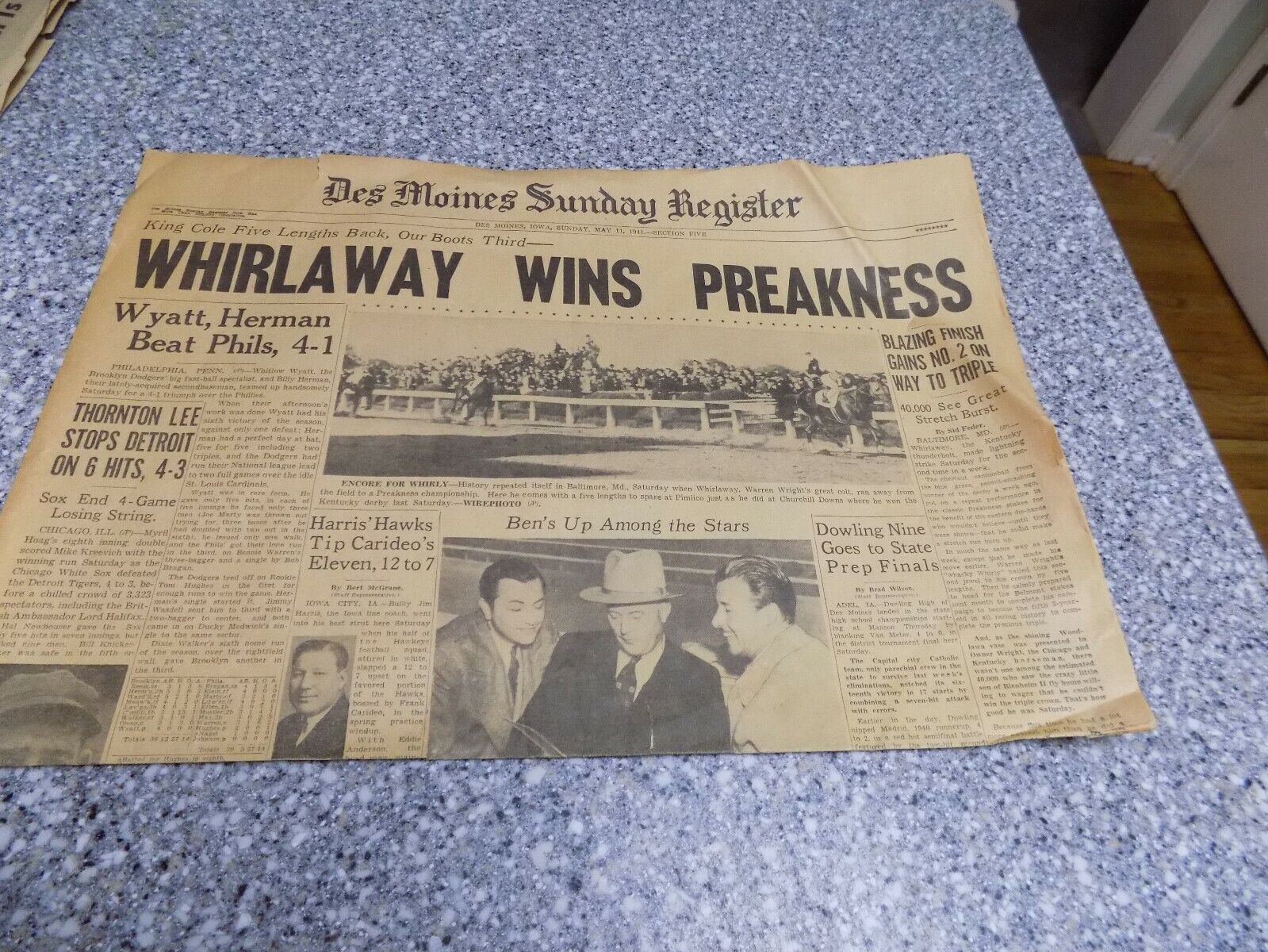 MAY 11, 1941 NEWSPAPER Des Moines Register WHIRLAWAY WINS PREAKNESS 