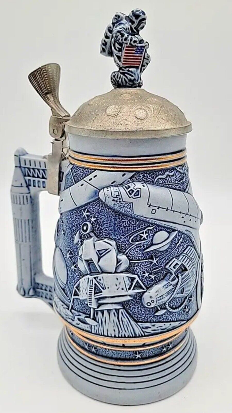 Vintage 1991 Avon Conquest of Space Commemorative Stein Near Mint Collectible