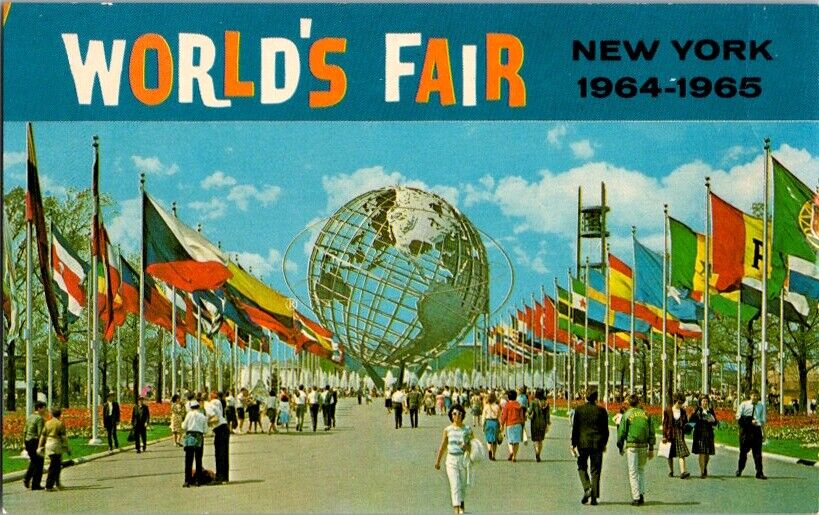 Postcard New York World\'s Fair 1964-1965 Unisphere Court of National Flags D-391