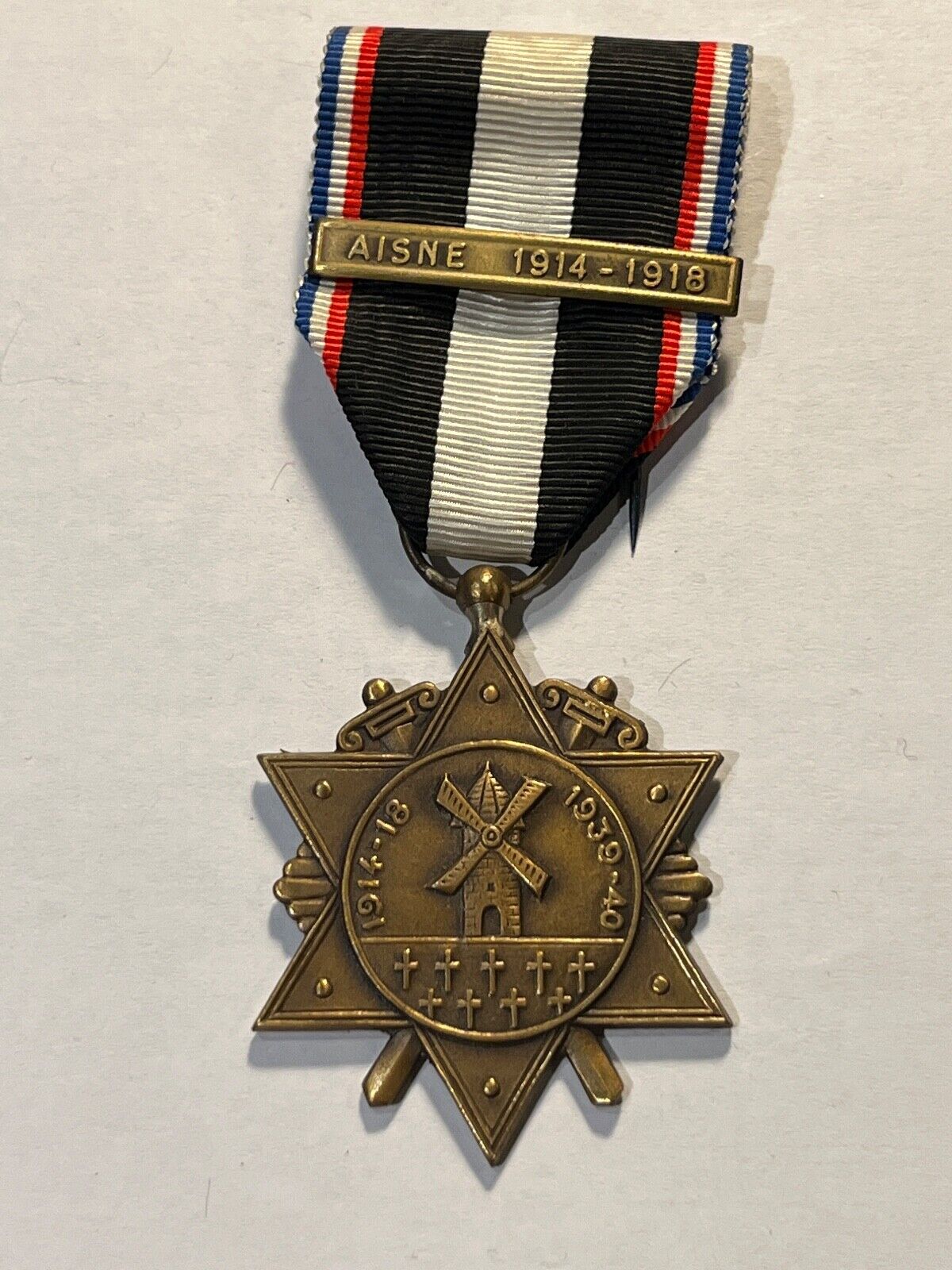 Aisne Chemin des Dames Medal 1914-1918 (158-48/P15)