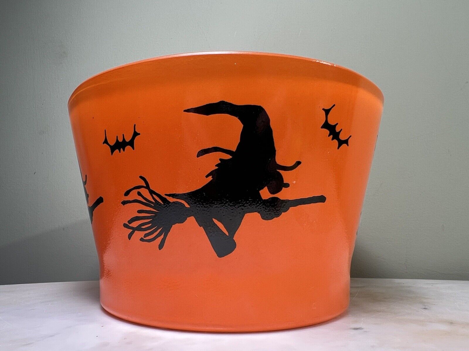Vintage Hazel Atlas Halloween Witch Bat Orange Black Glass Candy Bowl