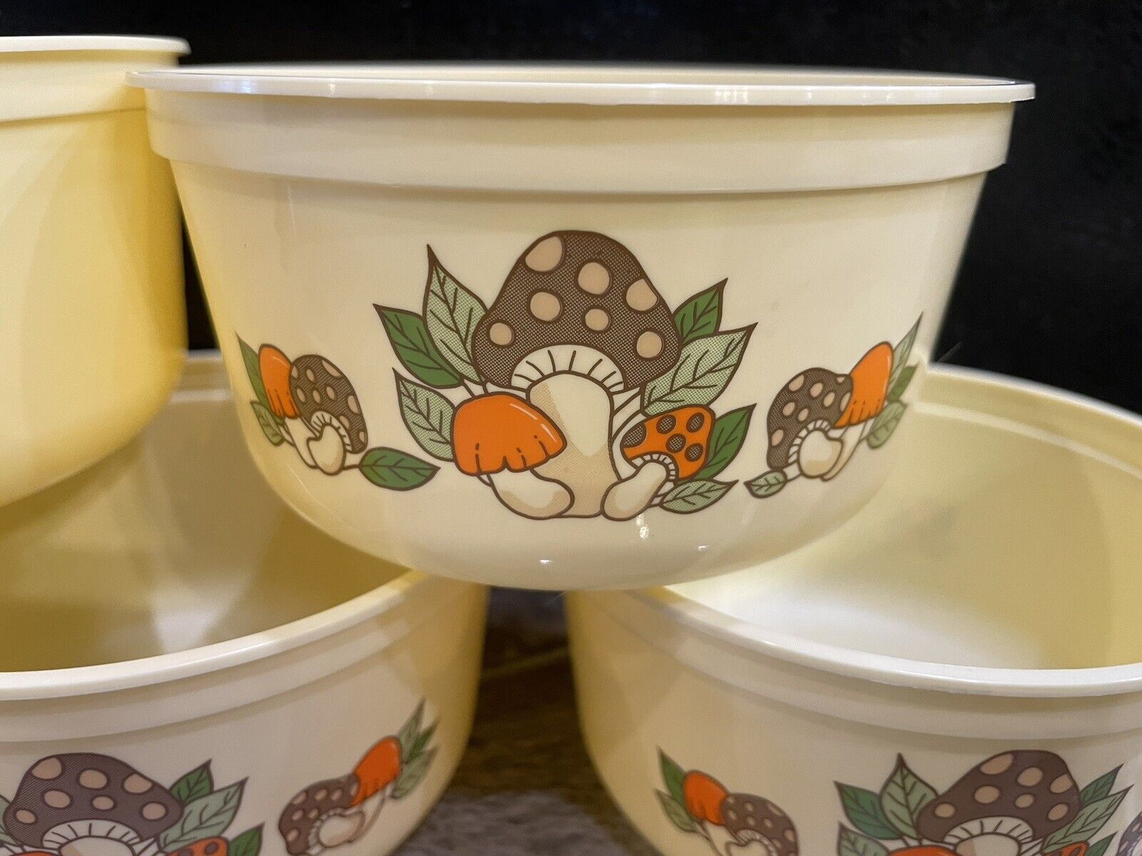 5 Vintage PLASTIC Margarine Butter Bowls NU MAID PARKAY Mushrooms CEREAL