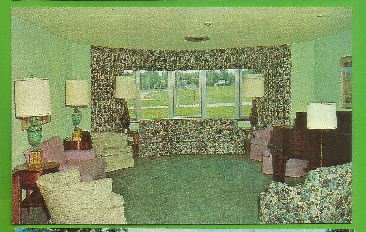 Frankfort, Ind/ Wesley Manor for retired people/ living room/chrome pc