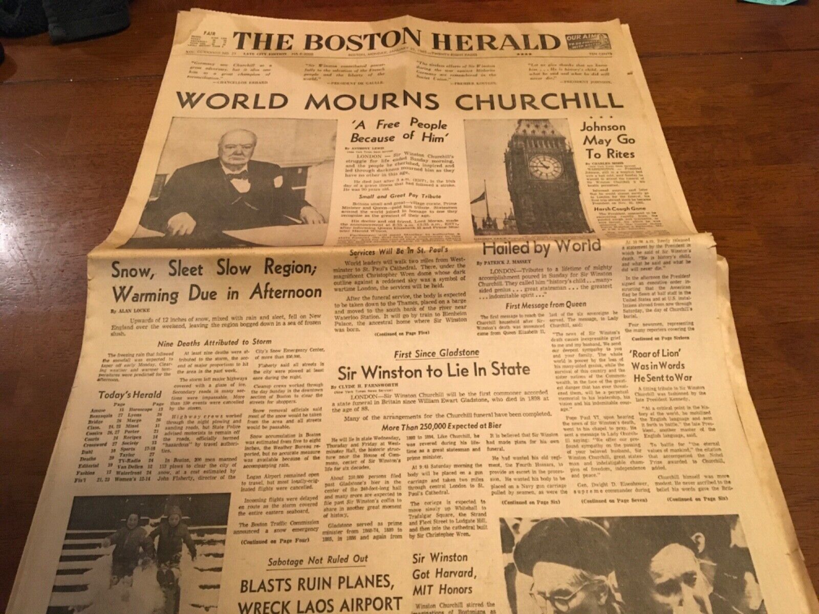 BOSTON HERALD NEWSPAPER JANUARY 25 1965, WORLD MOURNS CHURCHILL.