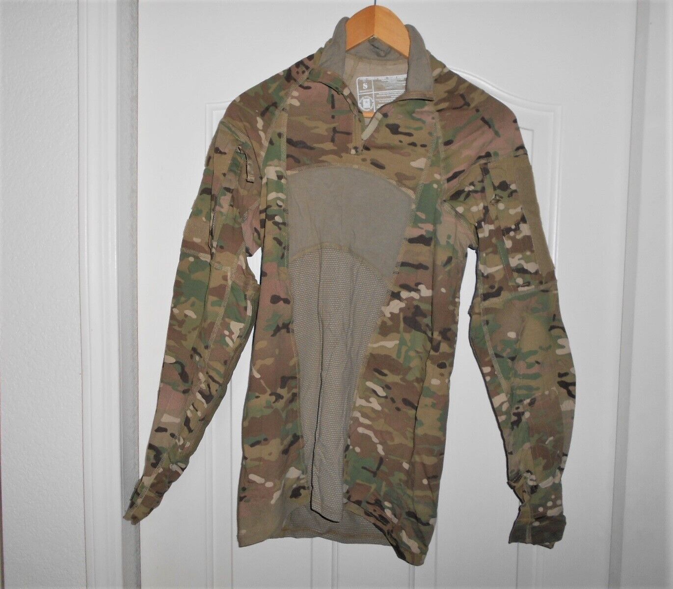 ARMY combat shirt OCP camouflage flame resistant US issue Men's Small pre owned