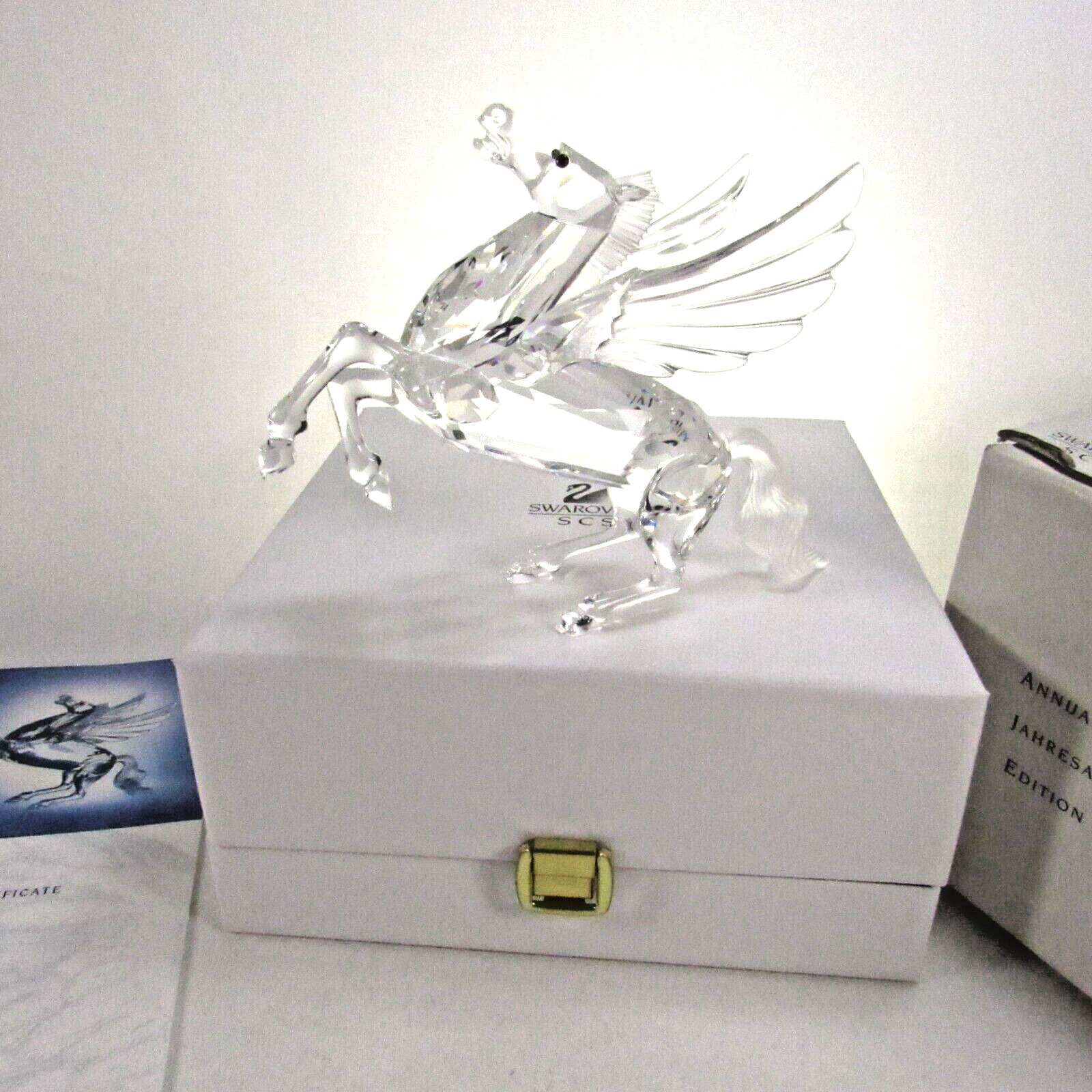SWAROVSKI CRYSTAL Pegasus 1998 Fabulous Creatures Annual Edition  Boxes