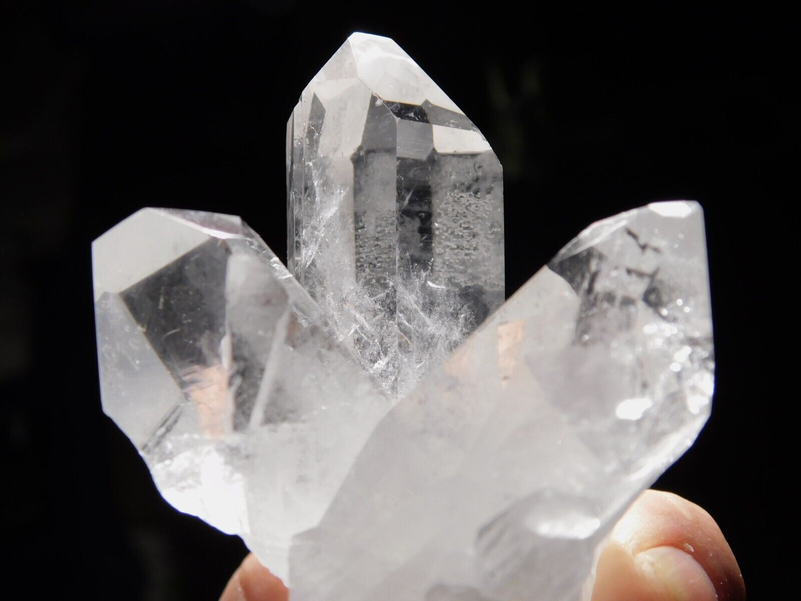 Very Translucent Quartz Crystal Cluster From Brazil 138gr
