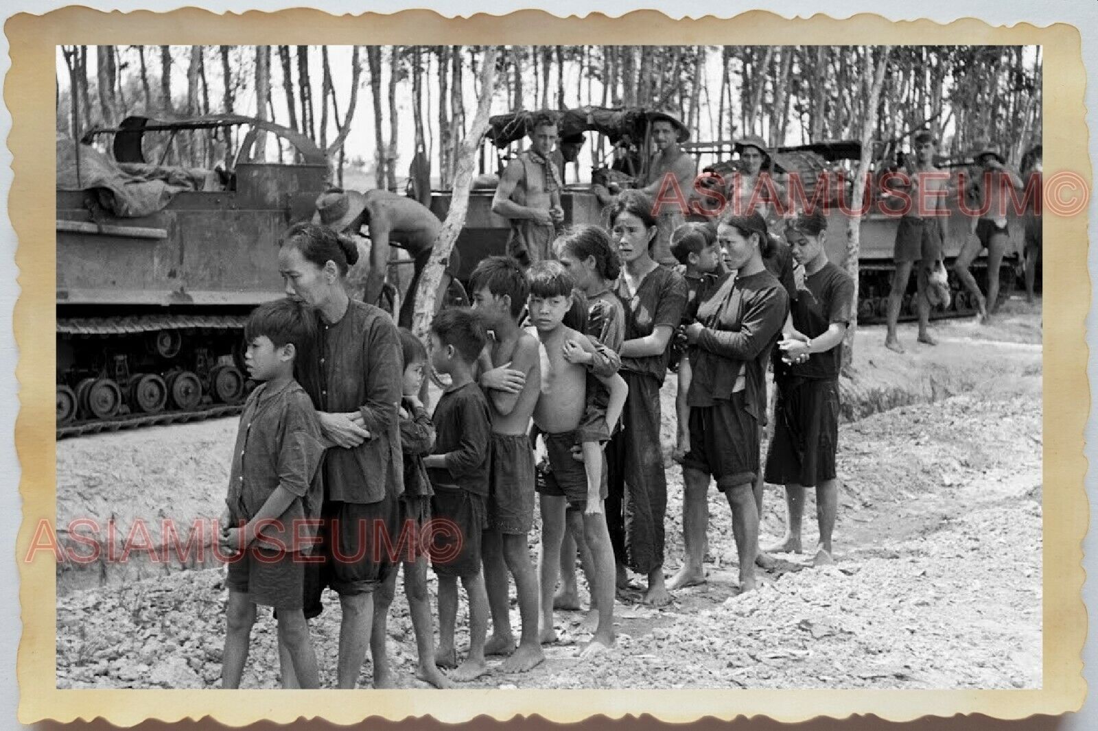 50s Vietnam Indochina War Children Women Lady Girl Army Tank Vintage Photo #512