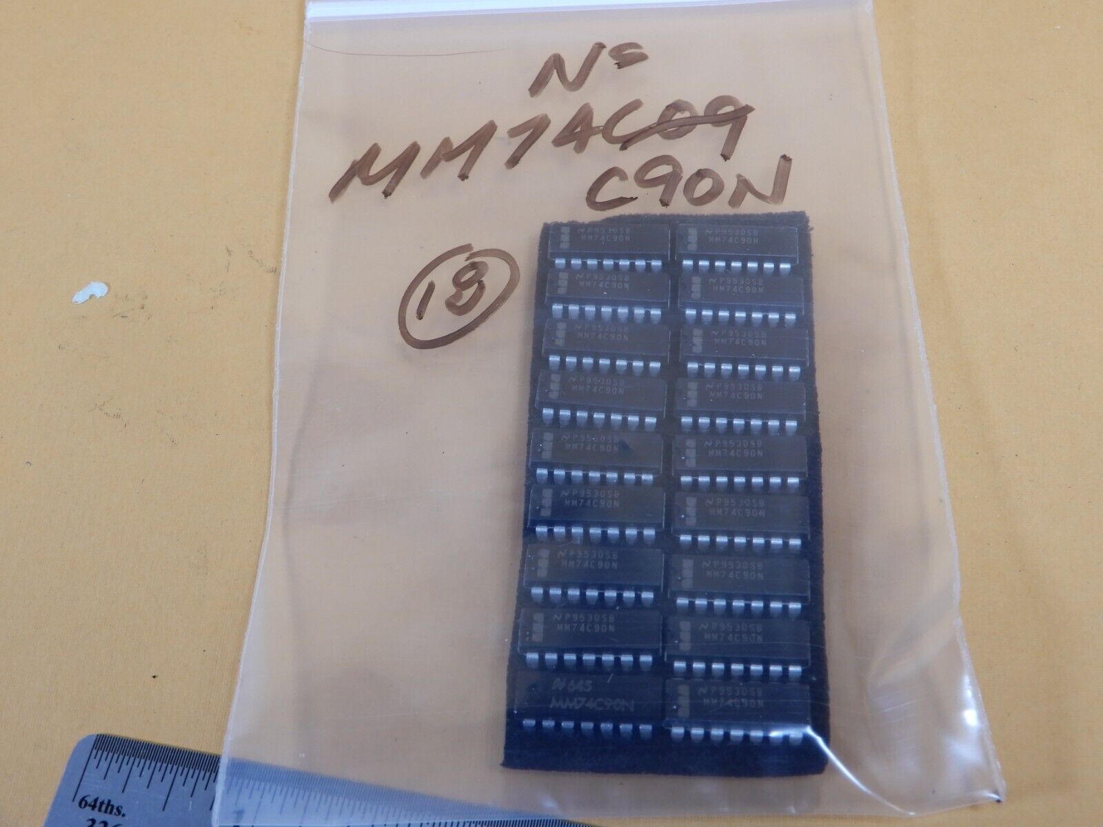 National Semiconductor MM74C90N 14 Pin DIP Qty 18 NOS Binary Counter
