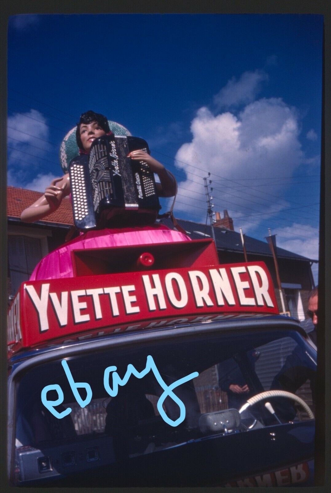 1950s 35mm Kodachrome Photo Slide TOUR DE FRANCE Yvette Horner Car Cycling Race