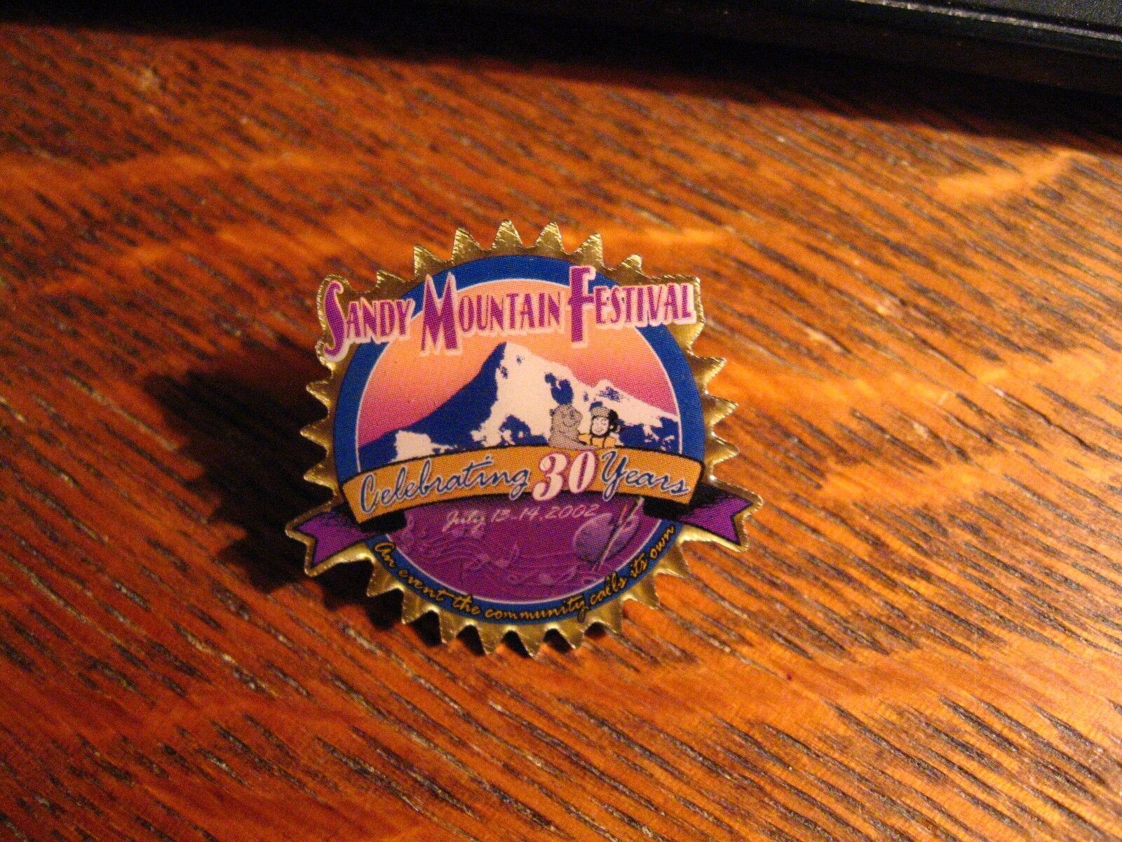 Sandy Mountain Festival Lapel Pin - 2002 Oregon USA Meinig Memorial Park OR Pin