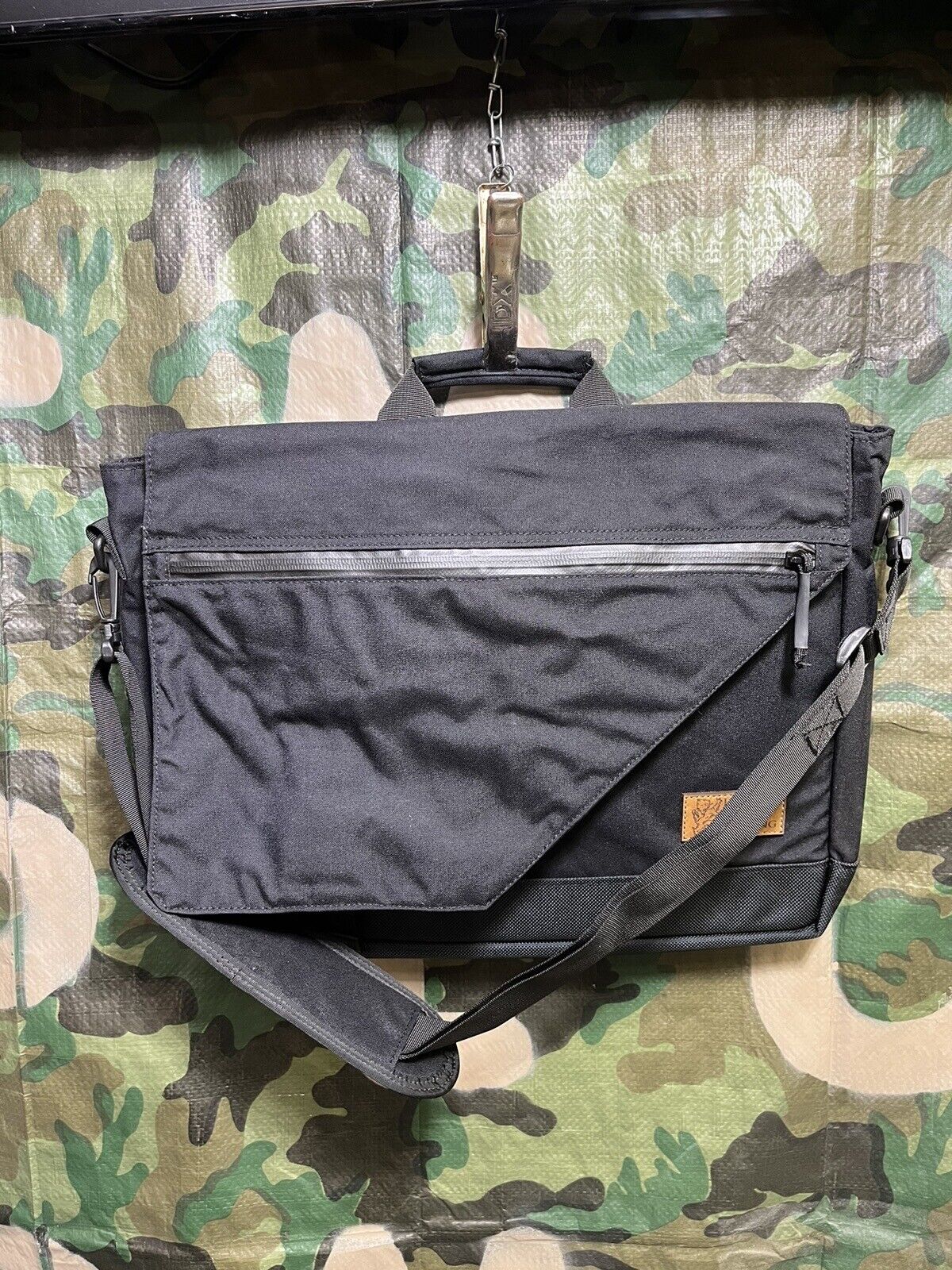 LBT-8001A Courier Messenger Shoulder Bag