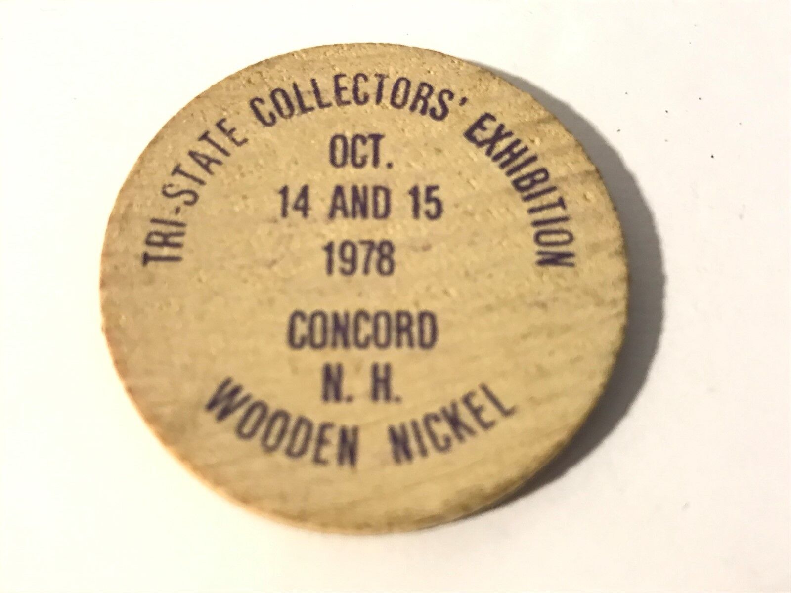 1978 Vintage Concord NH Tri-State Collectors Exhibition Wooden Nickel Purple 