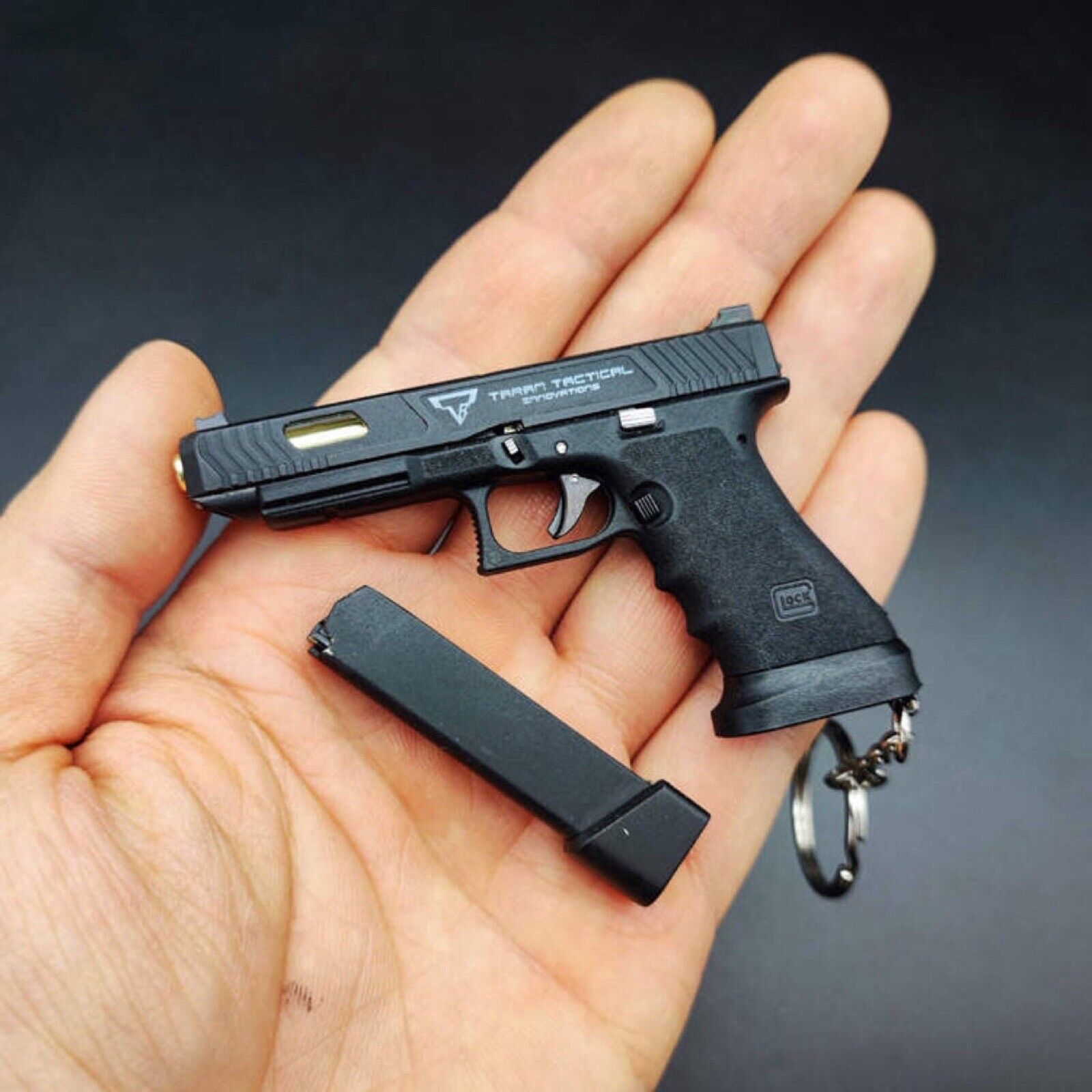 Luxury Authentic Metal Keychain For Men Tactical Gloc model 1