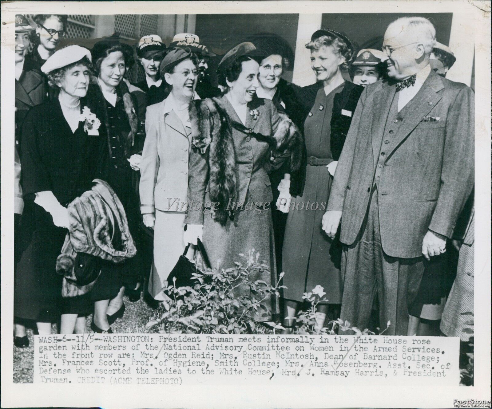 1951 Pres Truman & Natl Advisory Cmte On Service Women Politics Wirephoto 7X9