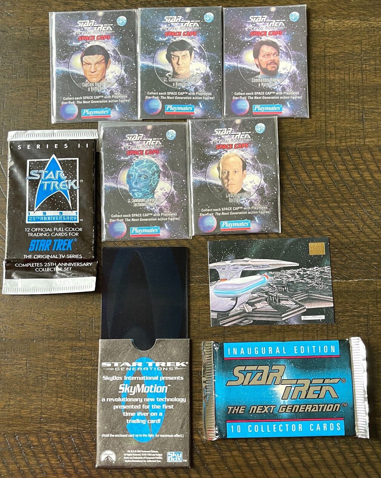 1994 Star Trek SKYMOTION LENTICULAR Card w/ Playmates space caps + packs 9 Lot