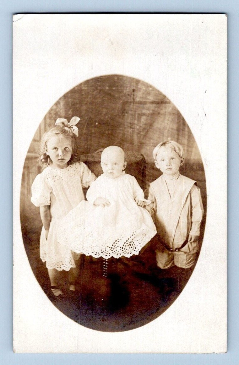 RPPC 1911. THE CHILDREN OF BARABOO, WISCONSIN. POSTCARD ST4