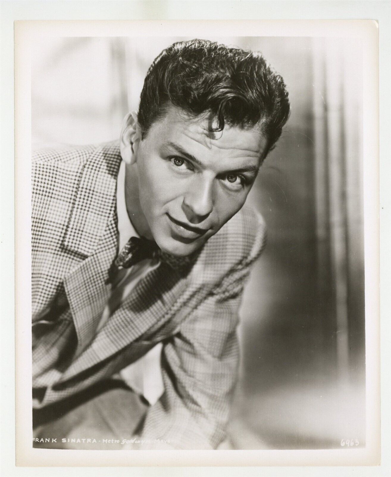 Frank Sinatra 1943 Original Portrait Photo 8x10 MGM Handsome Male Hunk 10350