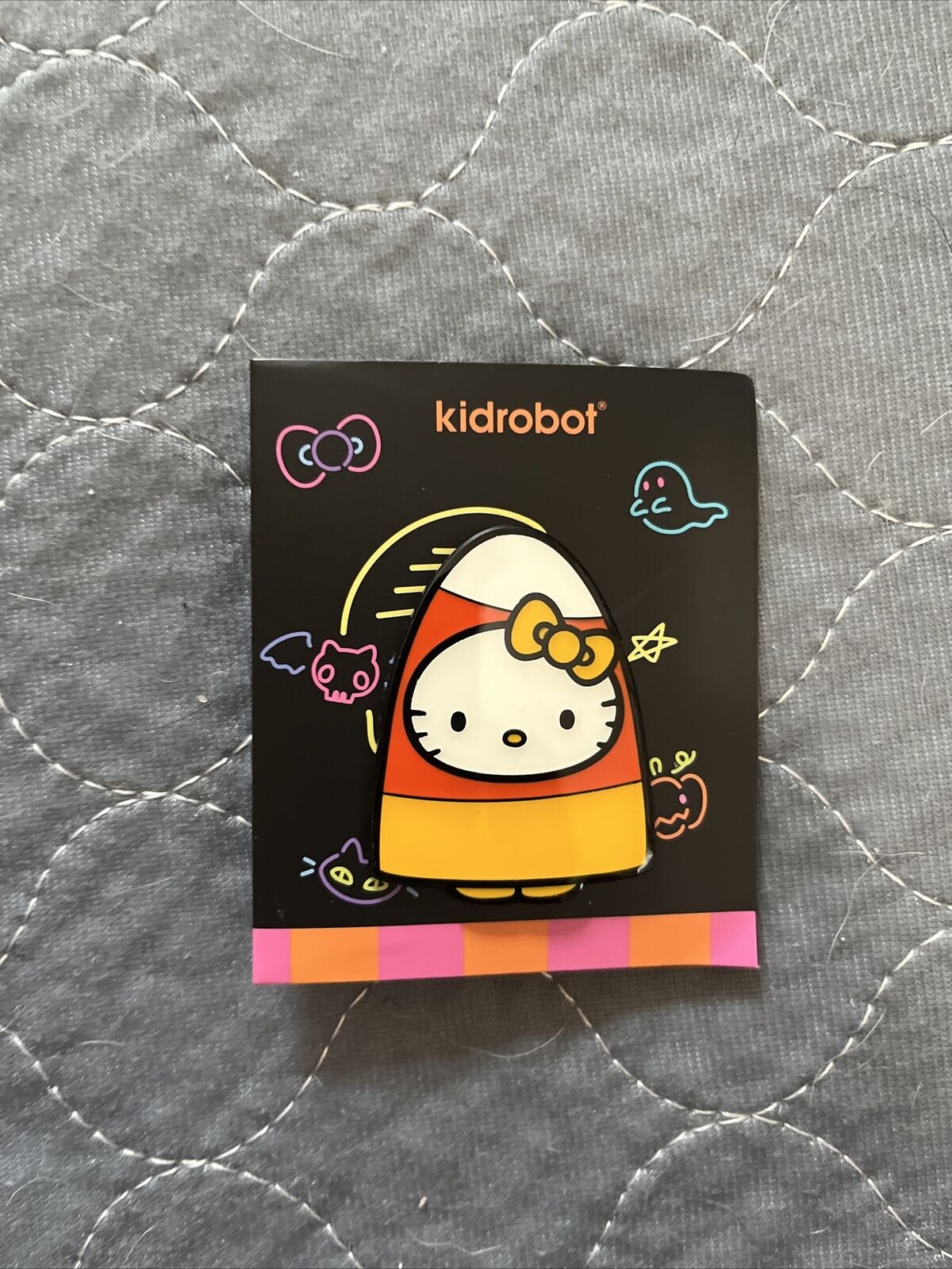 NEW Hello Kitty Sanrio Kidrobot Halloween Candy Corn Pin