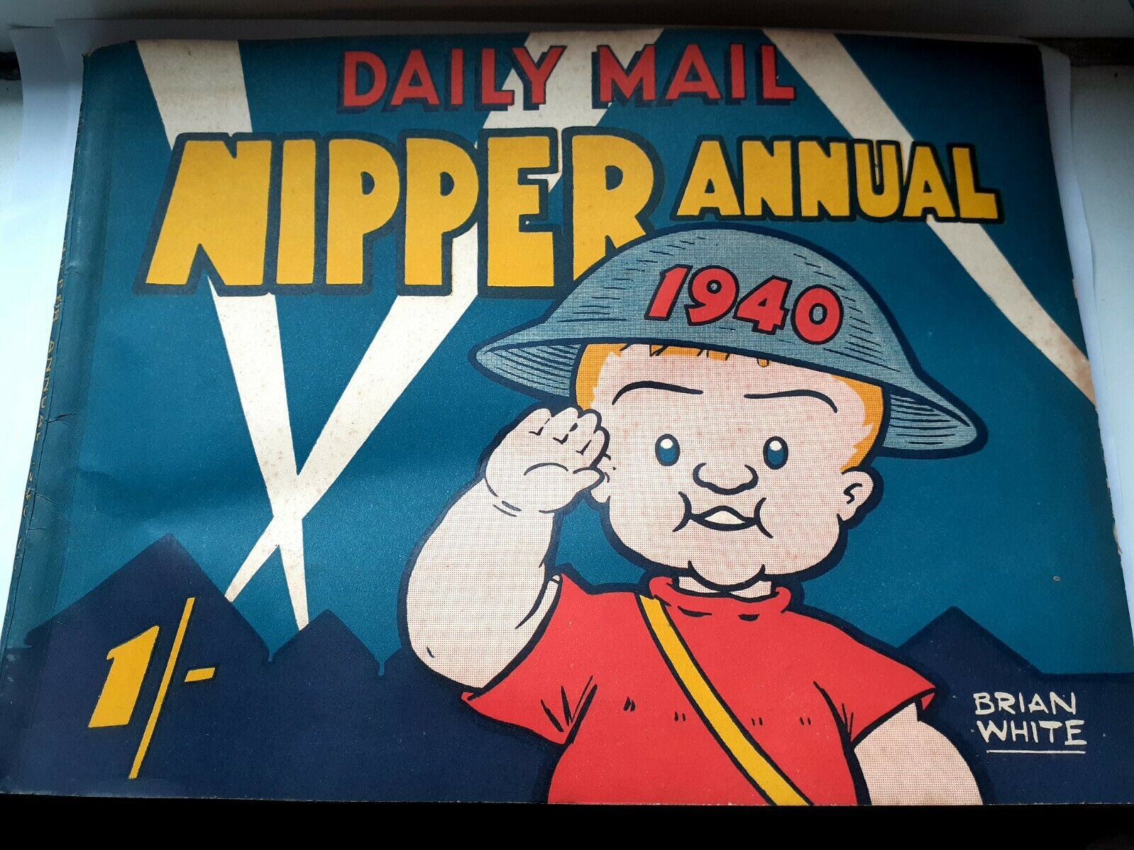 Vintage old Original Daily Mail Nipper ANNUAL 1940 1 Shilling By Brain White 