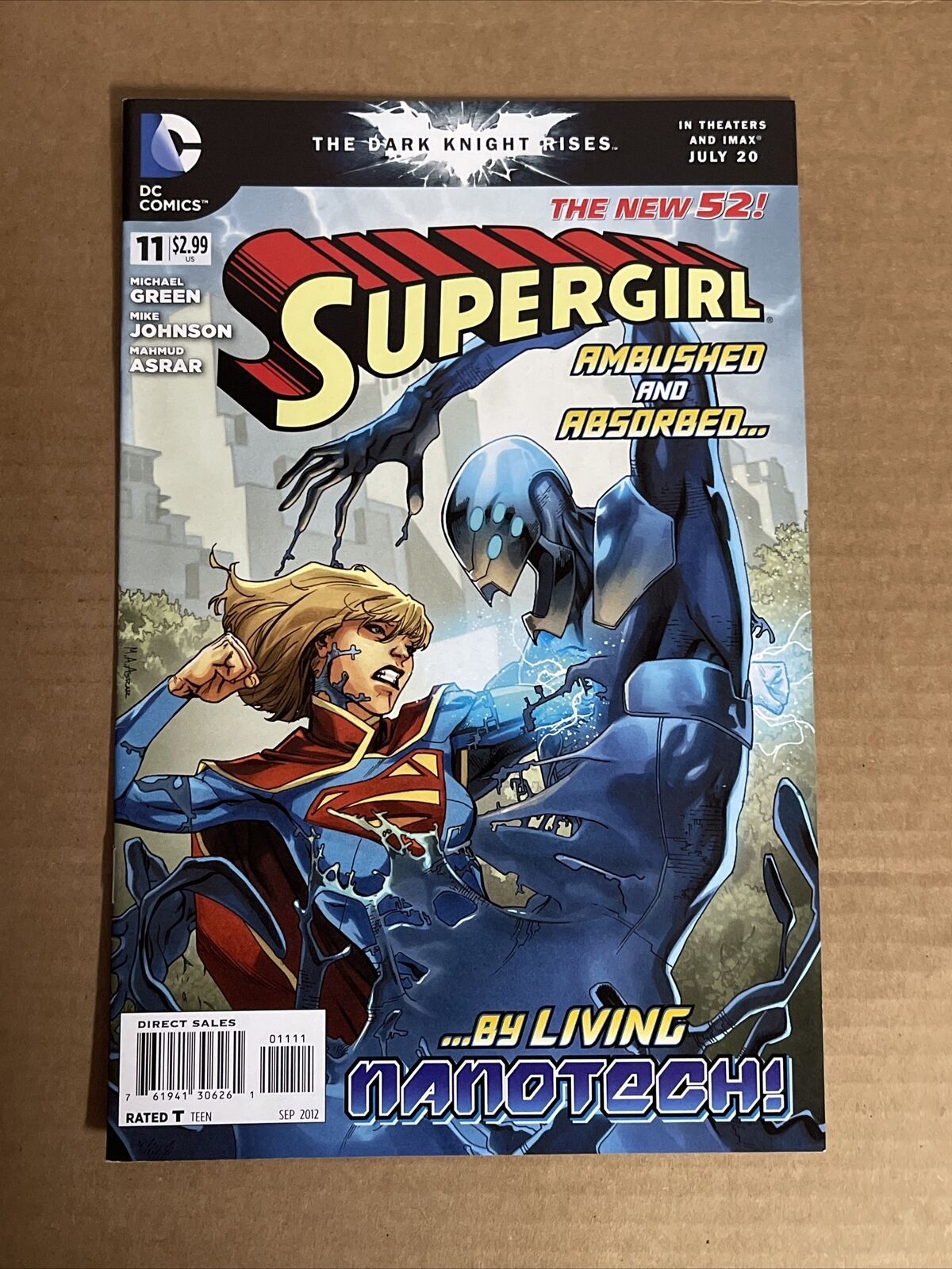 SUPERGIRL #11 FIRST PRINT DC COMICS (2012) NANOTECH