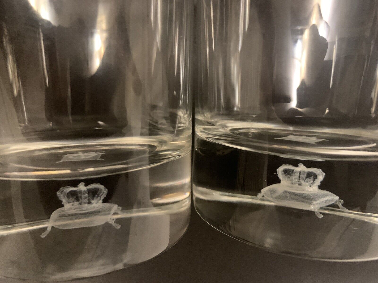 Crown Royal👑 Generosity Worthy Of The Crown 3D Hologram Rocks Glass(2)