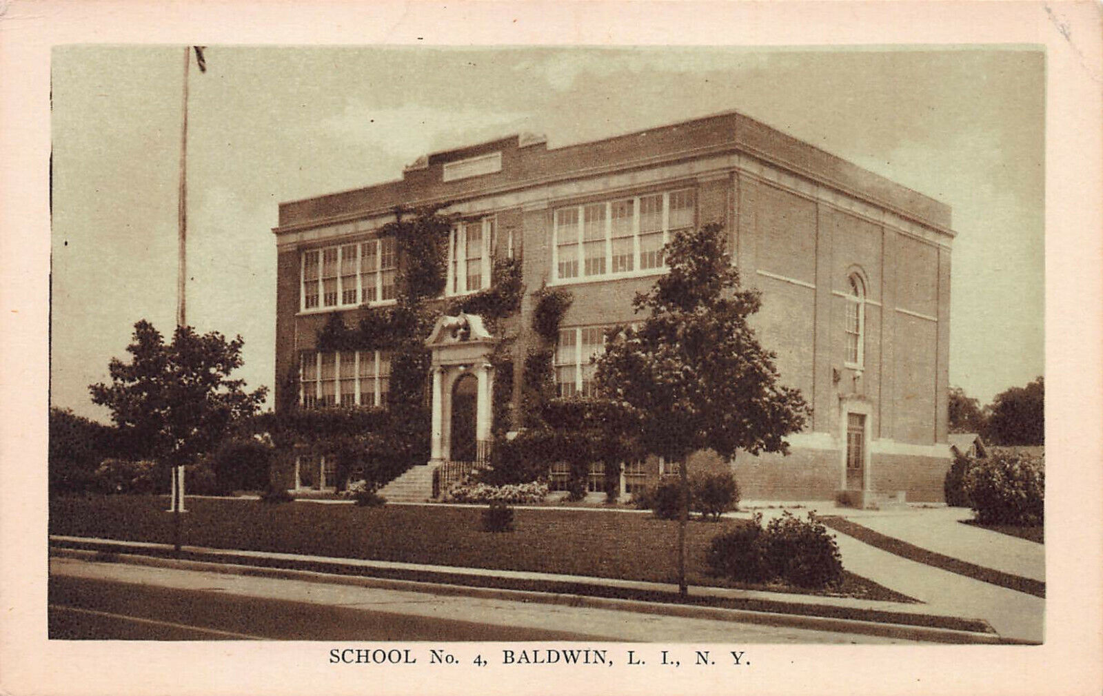 School #4, Baldwin, Long Island, New York, Vintage Postcard, Unused