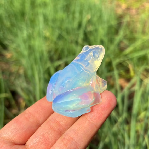 Natural Opal Hand Carved Frog Sculpture Home Garden Room Decoration Crystal Gift