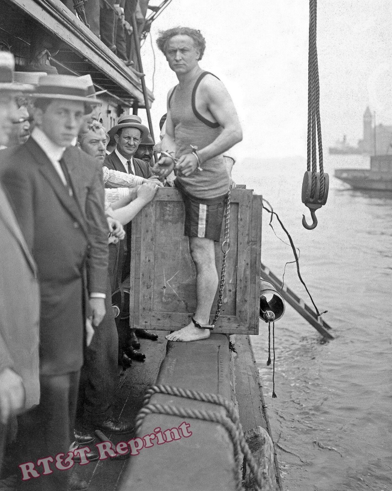Harry Houdini 1912 Photo at the New York Harbor 8x10