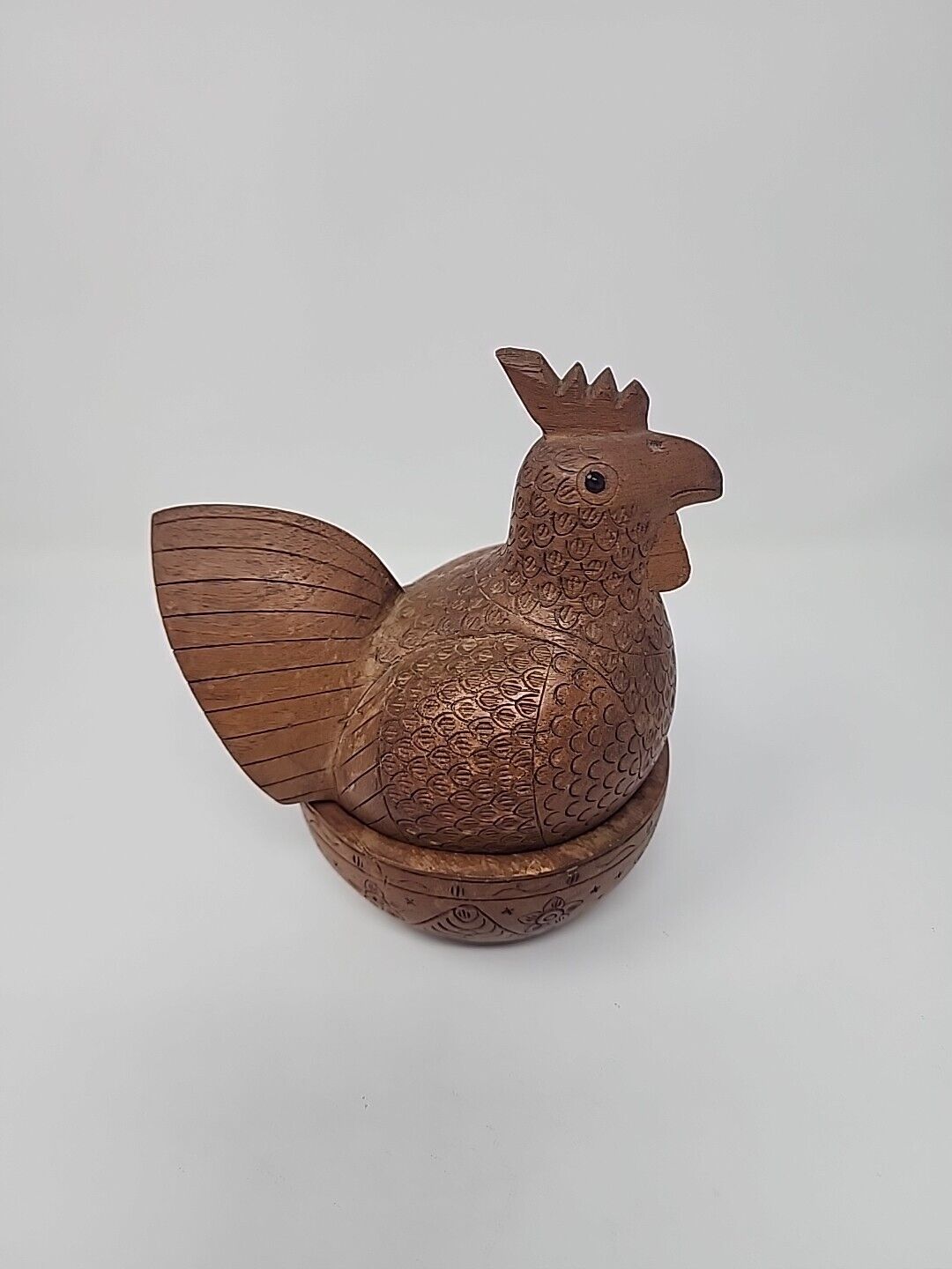 Carved Vintage Rooster Hen on Nest Wooden 2 piece Solid Wood 6.5 inch Tall