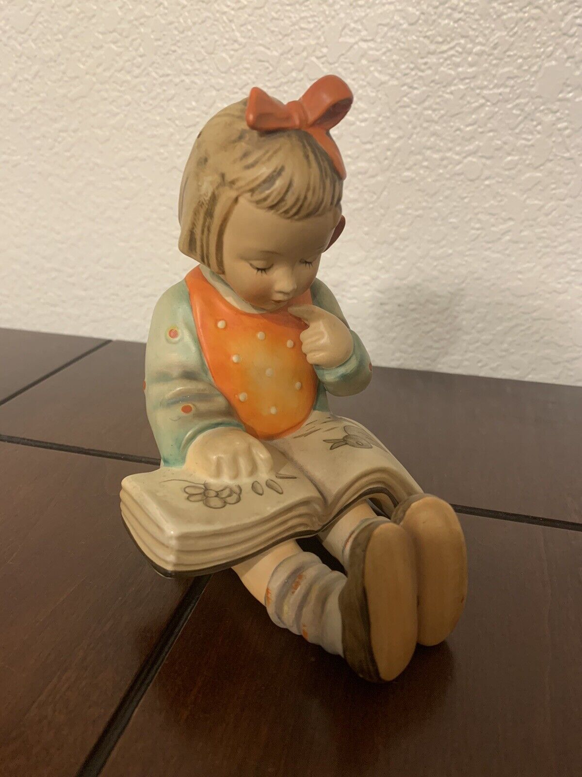 Goebel M.I. Hummel figurine # 14/B 