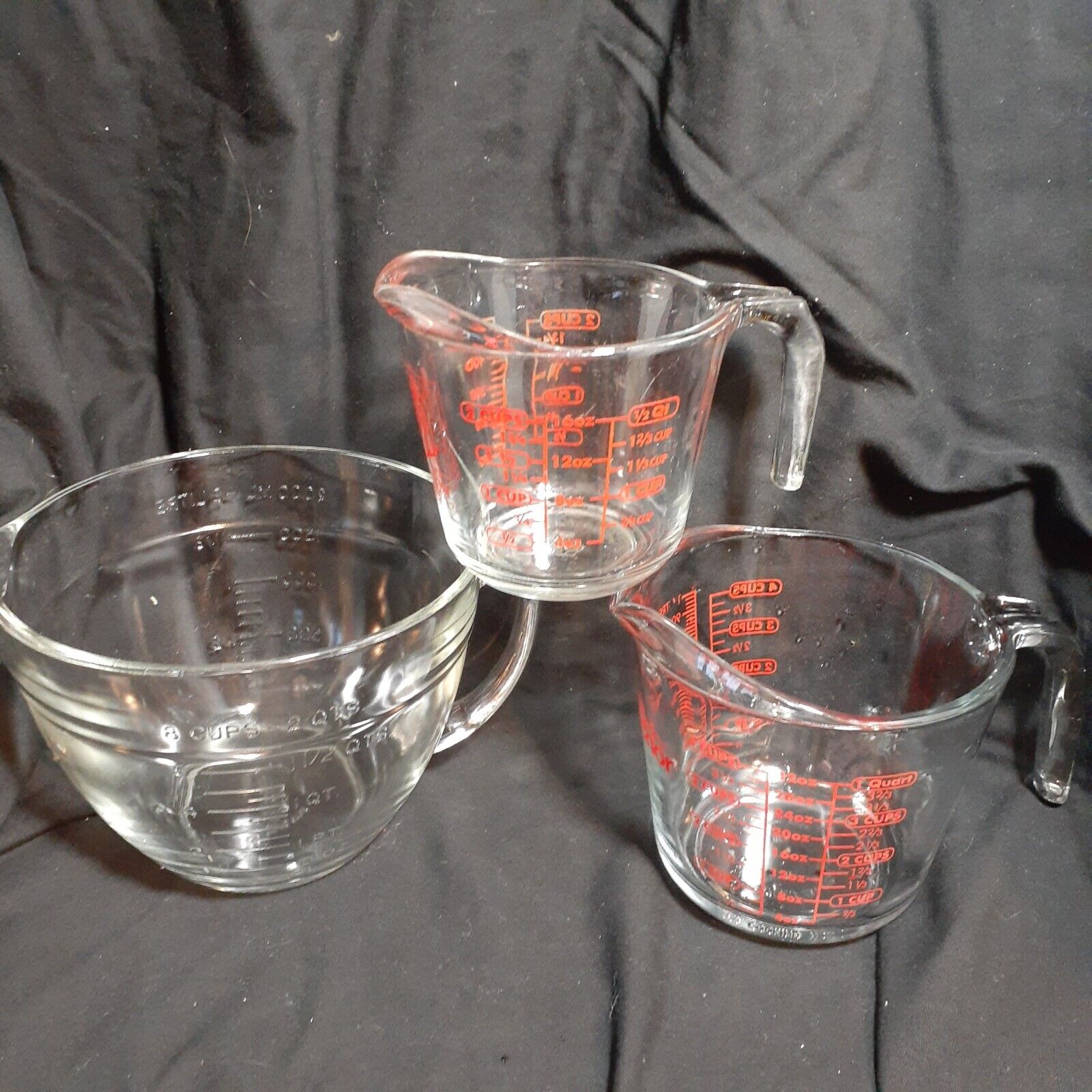 Lot of 3 Anchor Hocking Measuring Cups 1 2 4 Cups 2 Quarts D Handle Red Letters