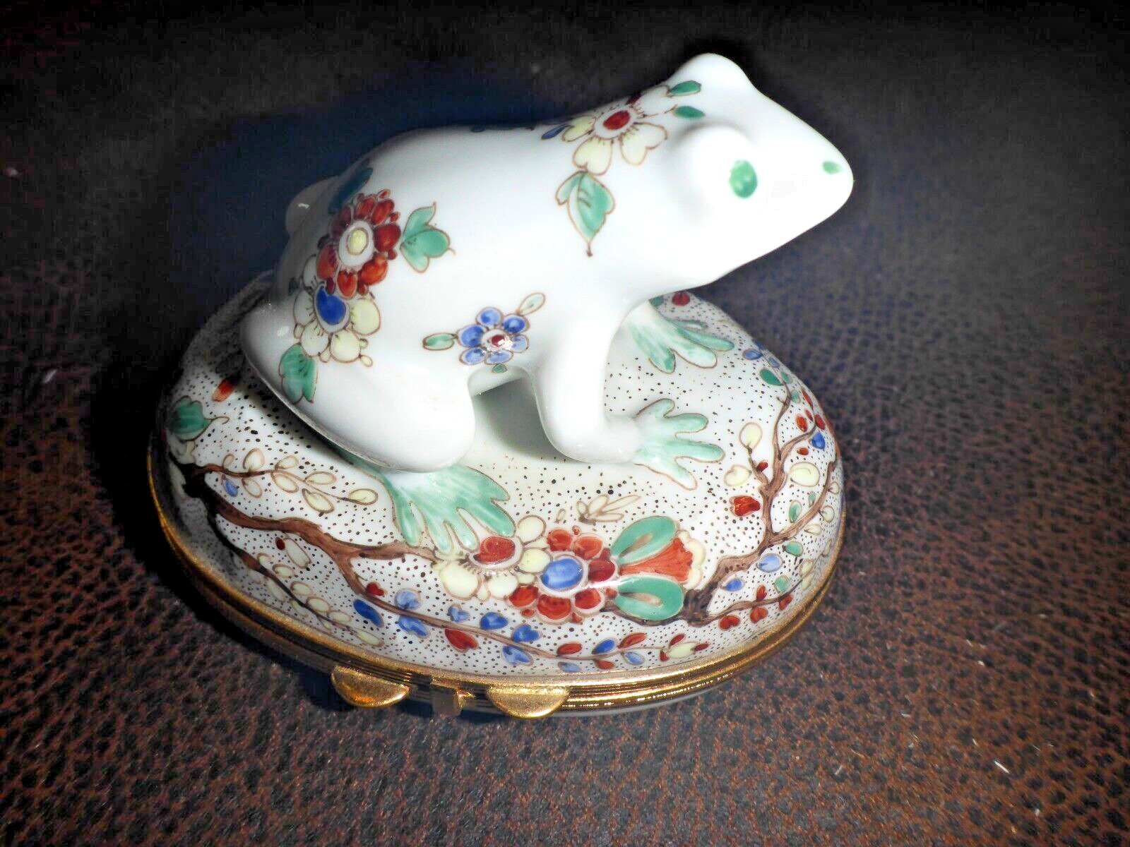 RARE Limoges FROG Box-heavily hand painted-3.5