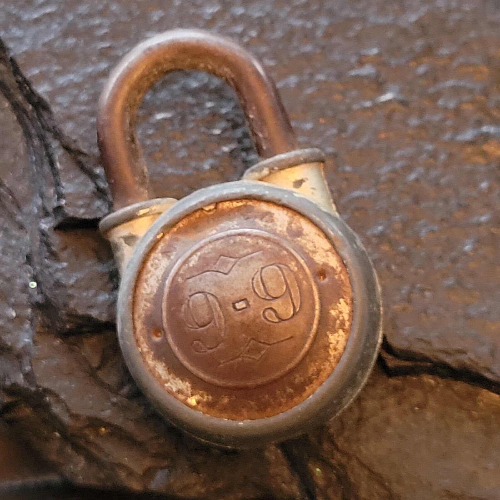 Walsco 9-9 USA Pad Lock Lock Vintage Small •no key•