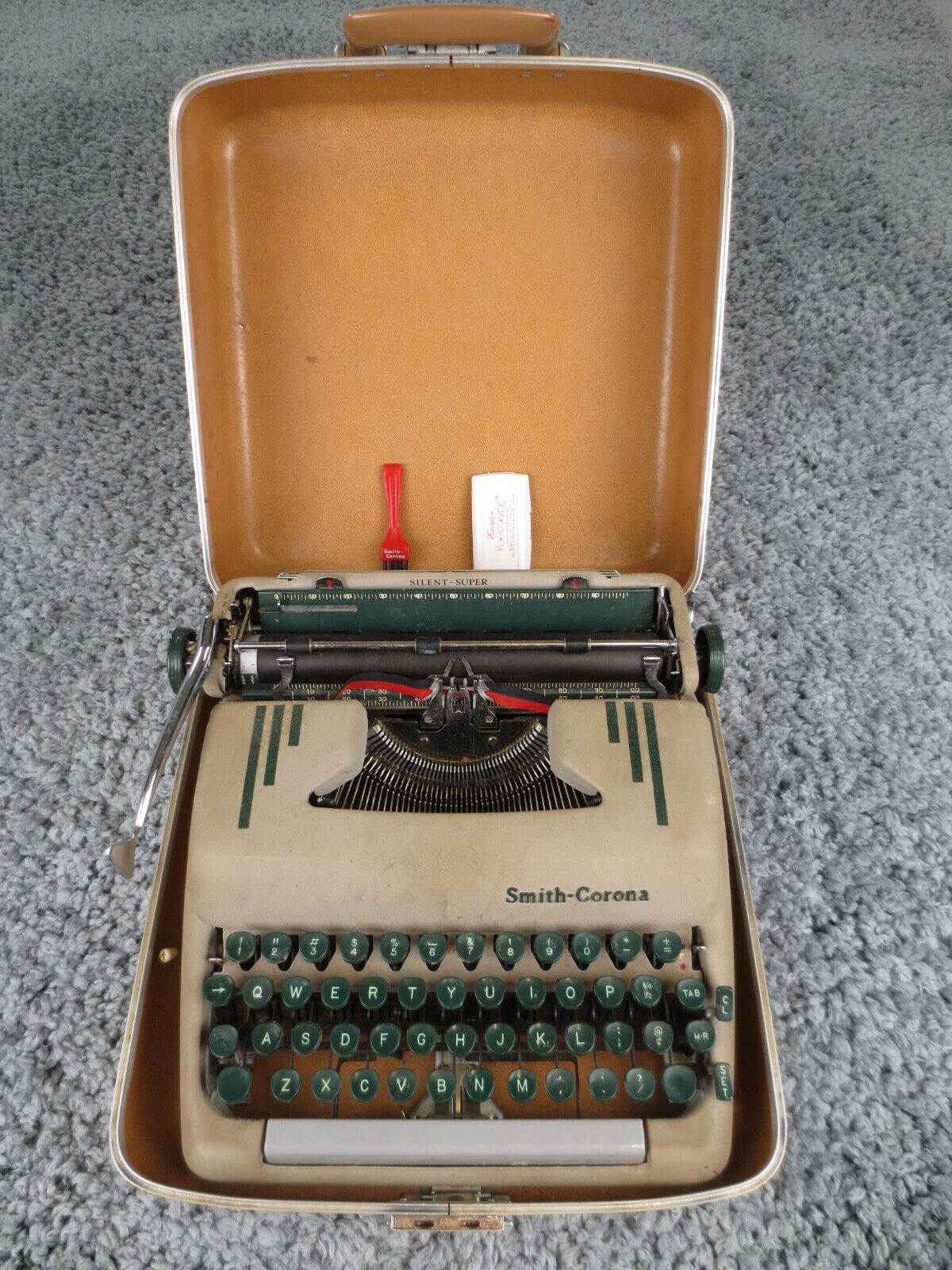 Vintage Smith Corona Manual Typewriter 1950s Silent Super Mechanical *FOR REPAIR