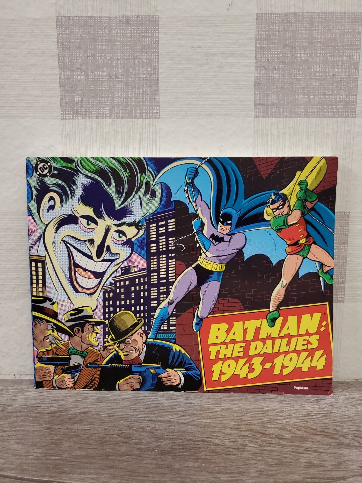 Batman The Dailies 1943-1944 1990 DC Comics Paperback