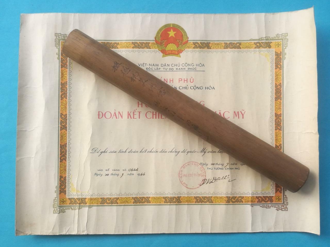Vietnam War Solidarity Against US Aggression Medal Doc in Bamboo Tube Dated 966