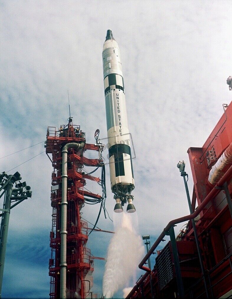 Lift-off of Gemini-Titan 11 (GT-11) on Complex 19 Gemini Program 8X12 PHOTOGRAPH