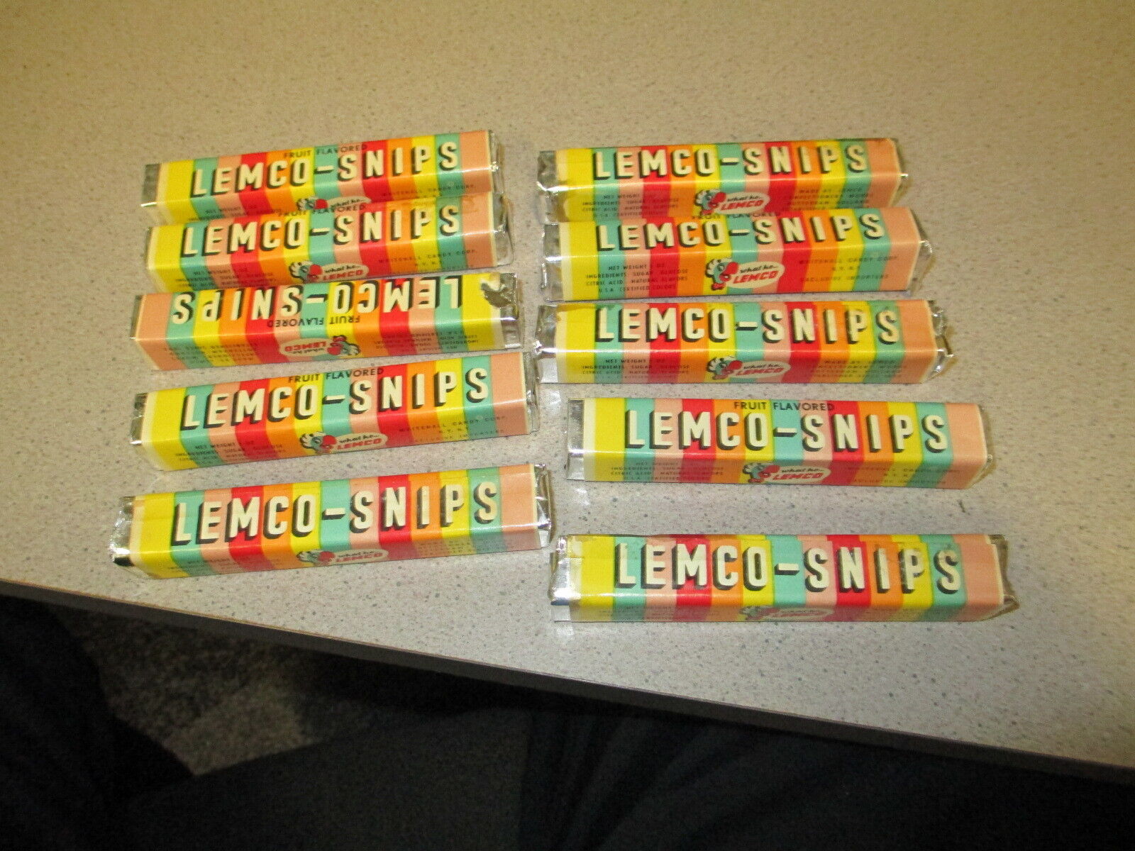 LEMCO Snips 1950s parrot Holland Whitehall Candy Corp NY,1 pack roll, fruit kid