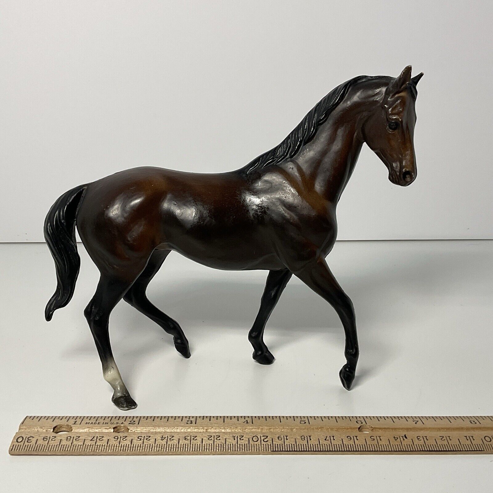 Breyer Molding Co. Classic Horse #601 Kelso Thoroughbred Racehorse Mare