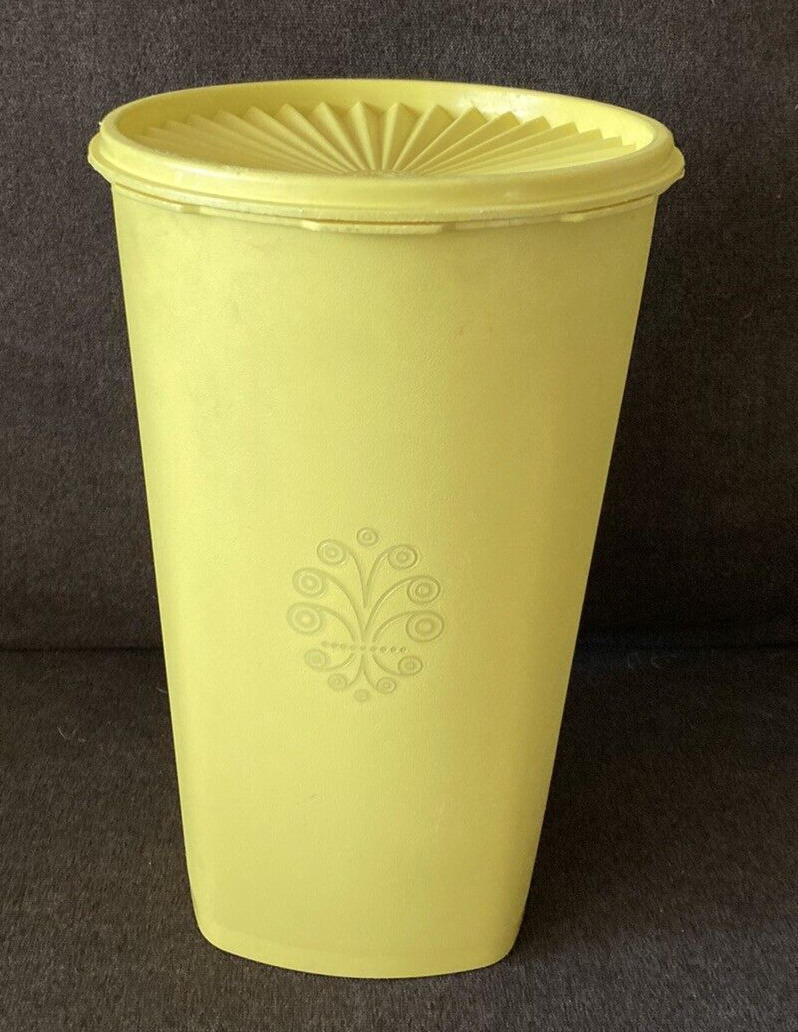 TUPPERWARE TALL SERVALIER CANNISTER W/SEAL YELLOW - 1222-5 VINTAGE