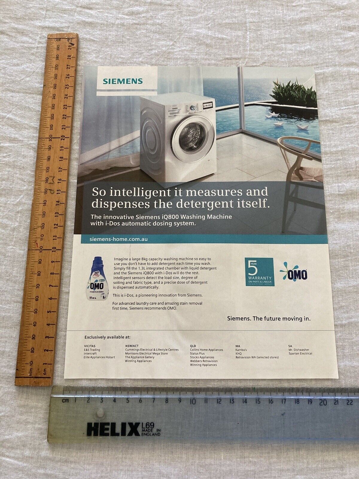 Magazine Print AD ~ 1 Page Siemens iQ800 Washing Machine Omo Art Australia 2014